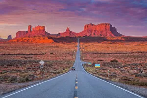 Images Dated 28th March 2023: Monument Valley from Route 163, Utah, USA