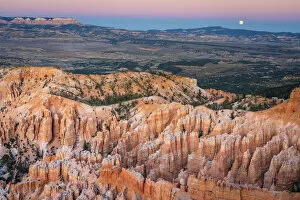 Moon rising over Bryce canyon amphitheater, Bryce Point, Bryce Canyon National Park, Utah