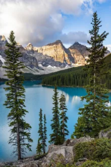 Moraine Lake at sunrise, Banff, Canadian Rockies, Canada