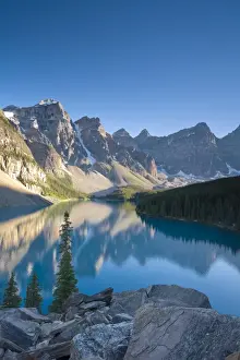 Moraine Lake and Valley of 10 Peaks (Wenkchemna Peaks) at sunrise