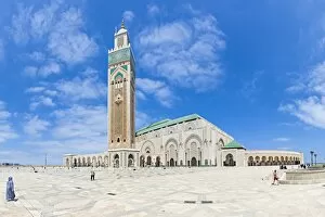 Al Magreb Gallery: Morocco, Al-Magreb, Hassan II Mosque in Casablanca, the largest mosque in Morocco