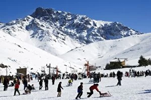 Images Dated 2006 January: Morocco High Atlas Oukaimeden Ski Resort Skiers on Piste