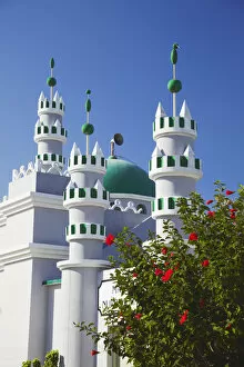 Images Dated 24th November 2010: Mosque, Inhambane, Mozambique
