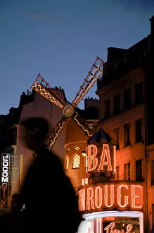 Images Dated 10th October 2008: Moulin Rouge, Montmartre, Paris, France