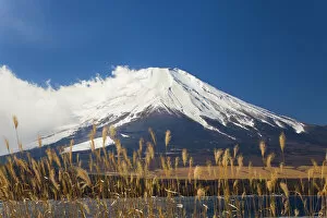 Images Dated 9th November 2011: Mount Fuji, Japan