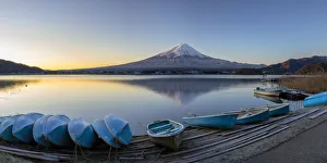 Mount Fuji and Lake Kawaguchi at dawn, Yamanashi Prefecture, Japan