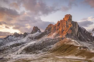 Mount Ra Gusela at sunset, Giau pass, Colle Santa Lucia, Belluno district, Veneto, Italy
