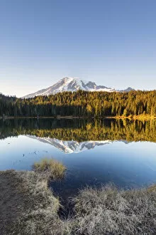 Images Dated 2nd May 2019: Mount Rainier reflecting in Reflections Lake, Mount Rainier National Park, Washington