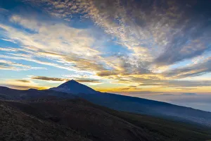 Images Dated 19th February 2019: Mount Teide at Sunset, Tenerife, Canary Islands, Spain