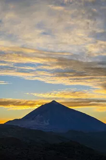 Images Dated 19th February 2019: Mount Teide at Sunset, Tenerife, Canary Islands, Spain