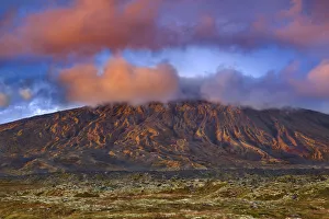 Snaefellsness Prints: Mountain impression Snaefellsjoekull - Iceland, Western Region, Snaefellsness, Londrangar