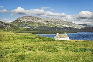 Sutherland Prints: Mountain lake in the Highlands - United Kingdom, Scotland, Sutherland