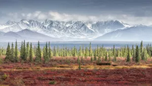 Mountain range from Denali highway, Alaska, in autumn
