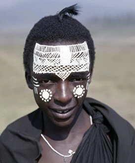 Tribal Jewelry Collection: Msai youth with decorated face