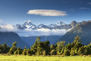 Images Dated 25th April 2016: Mt. Cook & Mt. Tasman, New Zealand
