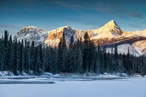 Images Dated 19th August 2019: Mt. Edith Cavell in Winter, Jasper National Park, Alberta, Canada