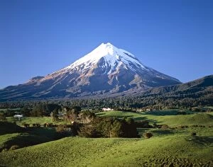Images Dated 12th February 2008: Mt.Egmont (Mt