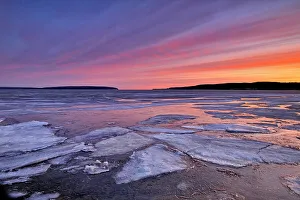 Upper Peninsula Up Prints: Munising Bay on Lake Superior at dawn, Munising, Michigan, USA
