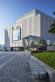Tsim Sha Tsui Gallery: Museum of Art, Tsim Sha Tsui, Kowloon, Hong Kong