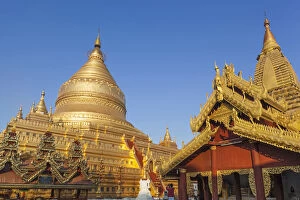 Images Dated 28th February 2013: Myanmar (Burma), Bagan, Swhezigon Pagoda