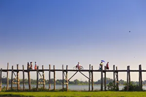 Myanmar (Burma), Mandalay, Amarapura, U-bein bridge (worlds longest Teak bridge)