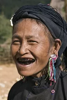 Smiling Gallery: Myanmar, Burma, Pan-lo