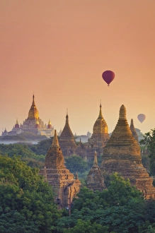 Oriental Flavours Collection: Myanmar (Burma), Temples of Bagan (Unesco world Heritage Site), Ananda Temple