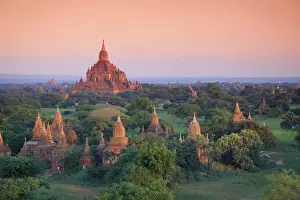 Myanmar (Burma), Temples of Bagan (Unesco world Heritage Site) elevated view from Baloon