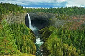 Myrtle River at Helmcken Falls Wells Gray Provincial Park, British Columbia, Canada