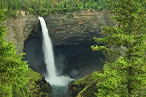 Myrtle River at Helmcken Falls Wells Gray Provincial Park, British Columbia, Canada