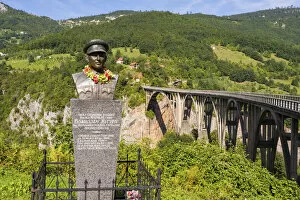 Images Dated 14th October 2020: Most na Đur'evića Tari Bridge, Zabljak, Durmitor National Park, Montenegro