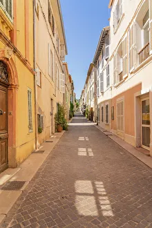 Alleyway Prints: Narrow street in Cassis, Marseille