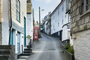 Images Dated 26th April 2021: Narrow streets of Port Isaac, Cornwall, England, UK