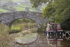 Narrow Boat Prints: Narrowboat on the Monmouthshire & Brecon Canal in the Brecon Beacons National Park