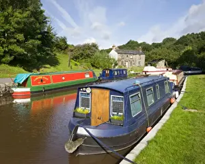 Narrowboats on the Monmouthshire and Brecon Canal at Llangattock, Brecon Beacons National Park