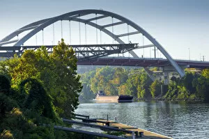 Nashville, Tennessee, Barge, Cumberland Rive, Korean War Memorial Bridge, Gateway Bridge