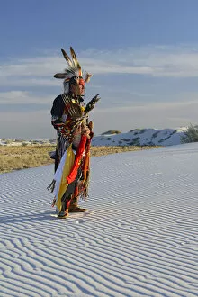 Images Dated 18th September 2014: Native American in full regalia, White Sands National Monument, New Mexico, USA MR