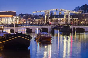 Images Dated 29th July 2016: Netherlands, Amsterdam, Magere Brug, the Skinny Bridge, dusk
