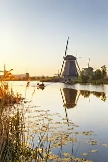Images Dated 18th April 2015: Netherlands, South Holland, Kinderdijk. Windmills