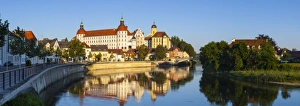 Oberbayern Prints: Neuburg Castle reflected in the River Danube, Neuburg, Neuburg-Schrobenhausen, Bavaria