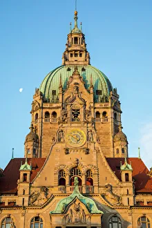 Images Dated 20th July 2022: New Town Hall (Neues Rathaus), Hannover, Lower Saxony, Germany