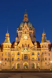 Images Dated 20th July 2022: New Town Hall (Neues Rathaus), Hannover, Lower Saxony, Germany