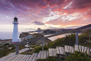 New Zealand, North Island, Castlepoint, Castlepoint Lighthouse, dusk