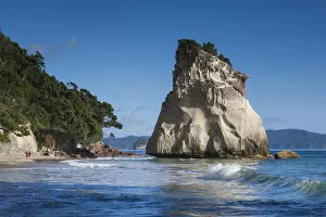 Images Dated 2nd August 2016: New Zealand, North Island, Coromandel Peninsula, Hahei, Cathedral Cove