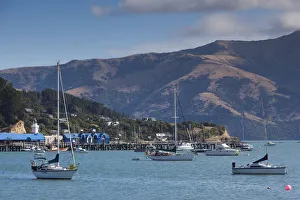 New Zealand, South Island, Canterbury, Banks Peninsula, Akaroa, Akaroa Harbor