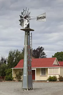 New Zealand, South Island, Canterbury, Fairlie, windmill