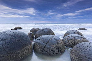 New Zealand, South Island, Otago, Moeraki, Moeraki Boulders also known as Te Kaihinaki