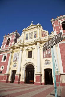 Images Dated 10th June 2009: Nicaragua, Leon, 18th century El Calvario Church, Iglesia Dulce Nombre de Jesus El