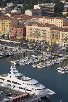Images Dated 23rd May 2007: Nice Harbour
