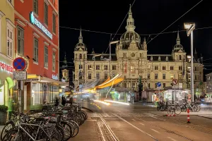 Reiseorte Prints: Night view of City Hall, Graz, Styria, Austria